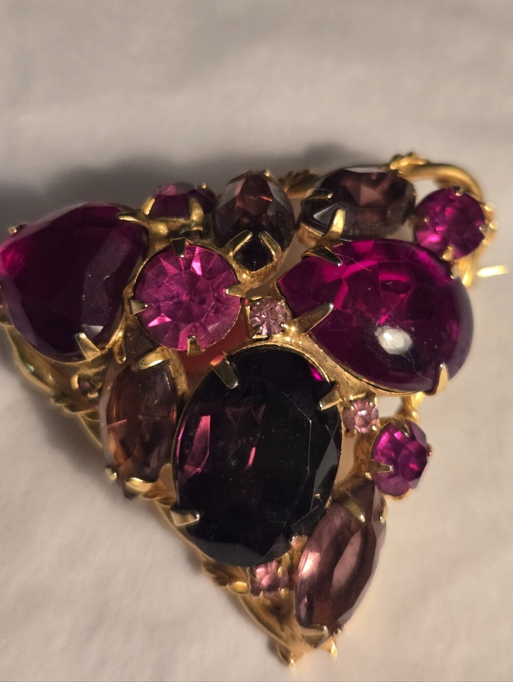 Vintage 1950s-60s Multicolor Statement Brooch Pin Gold Tone Faceted Glass Stones - Picture 2 of 14